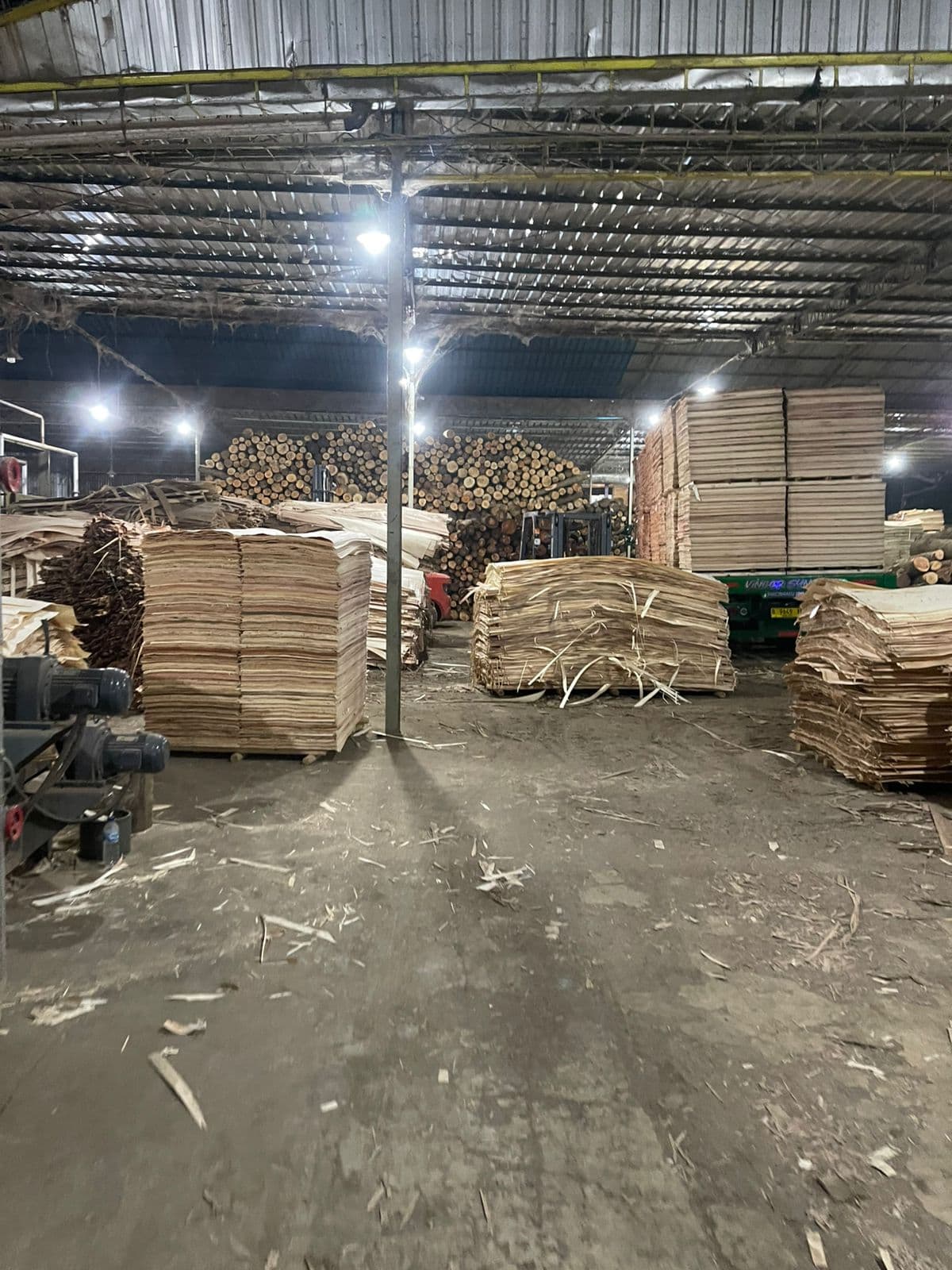 Premium Plywood Material Quality